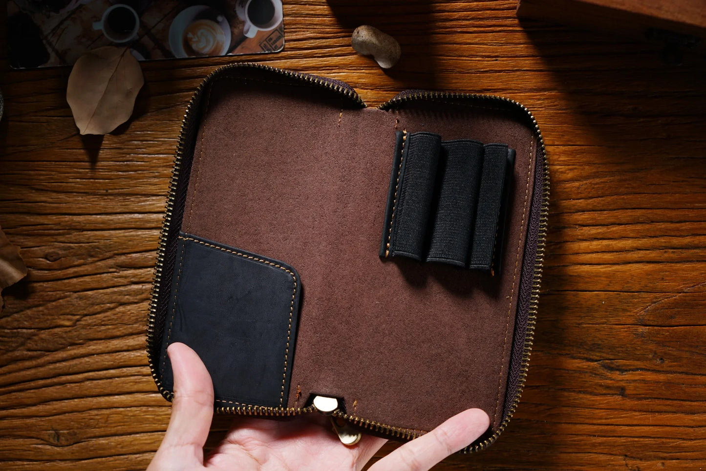 Genuine Leather Fountain Pen Case With 3 Divided Slots, Handmade Zippered Stationery Pouch Pen Holder Bag for Office School