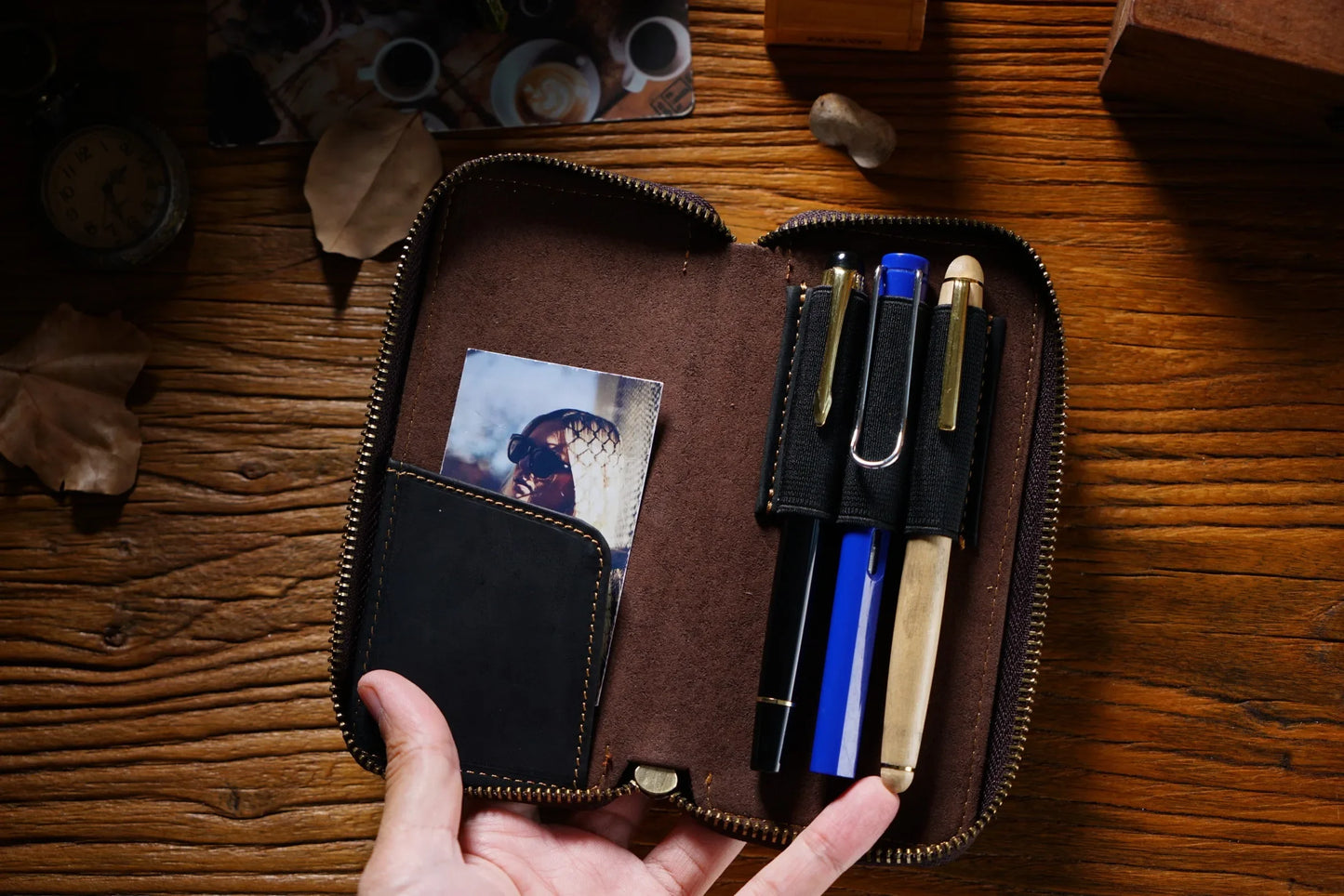 Genuine Leather Fountain Pen Case With 3 Divided Slots, Handmade Zippered Stationery Pouch Pen Holder Bag for Office School
