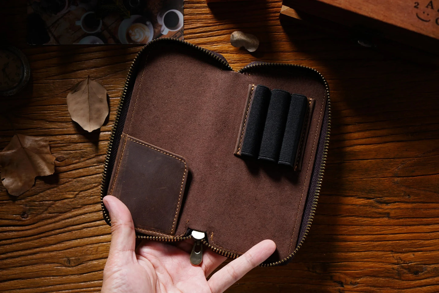Genuine Leather Fountain Pen Case With 3 Divided Slots, Handmade Zippered Stationery Pouch Pen Holder Bag for Office School